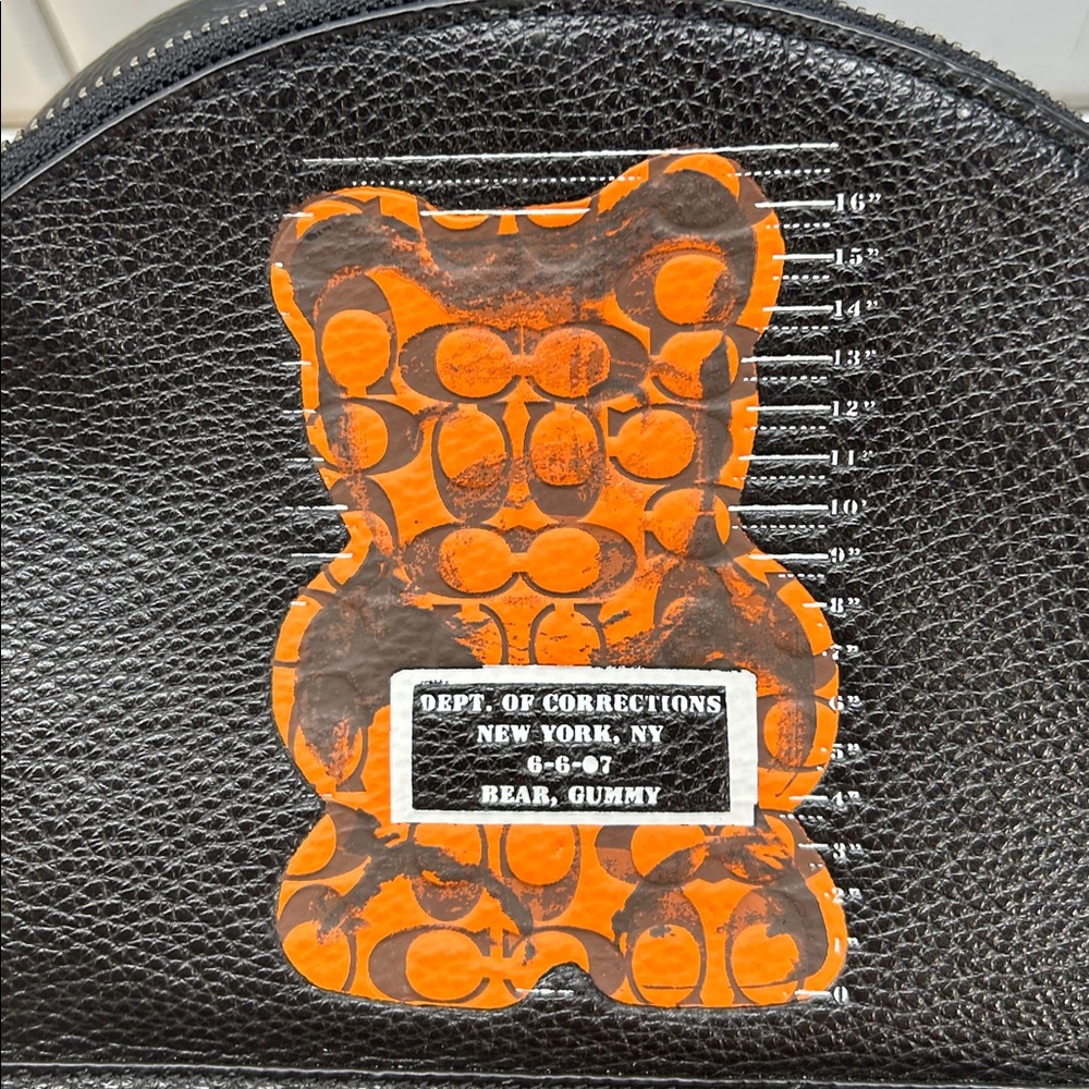 5337 Coach limited edition Vandal Gummy Bear Charlie Backpack 1955337 - Picture 5 of 16
